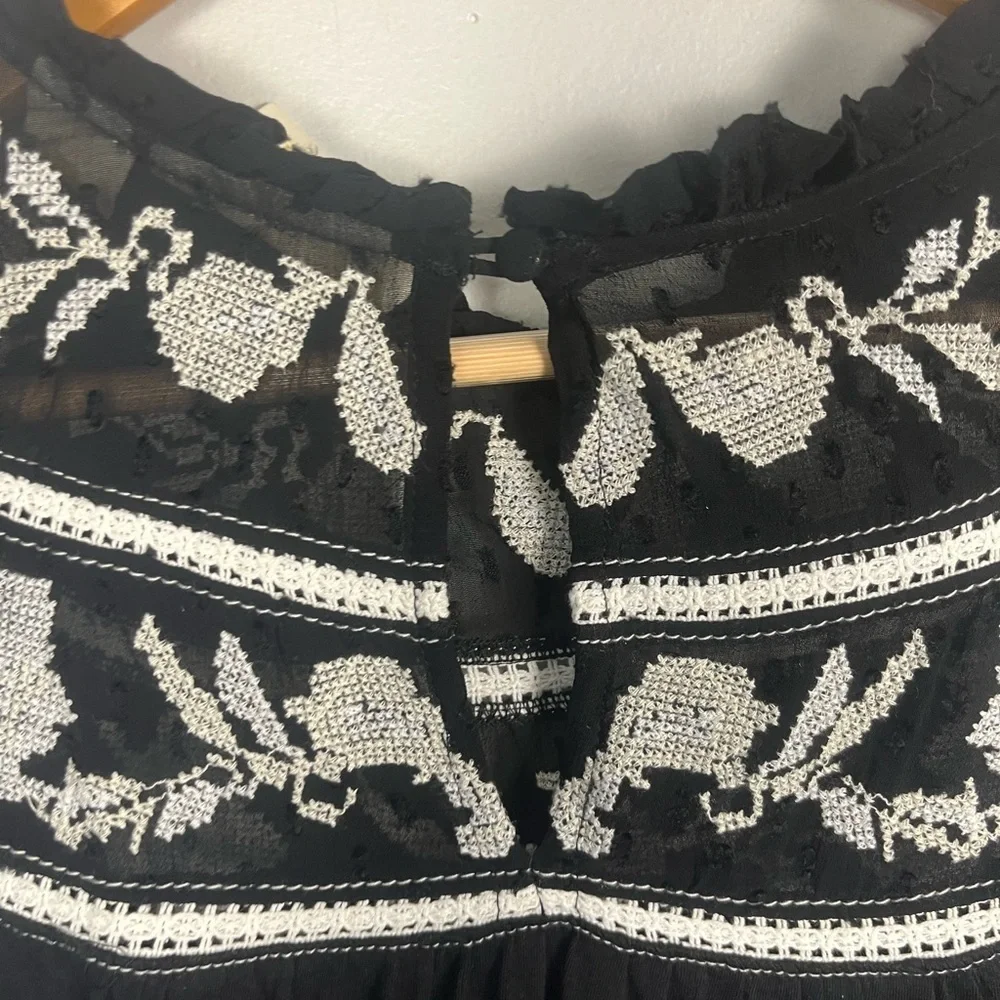 Anthropologie Maeve Winona Lace Top Peasant Shirt Size Small Black Puff Sleeves